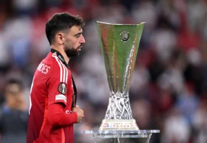 Bruno Fernandes Sẵn Sàng Rời MU Để Giải Quyết Áp Lực Tài Chính